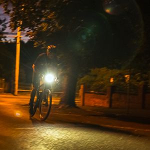 RAVEMEN FR1500 USB-C bike light for Garmin bike computer